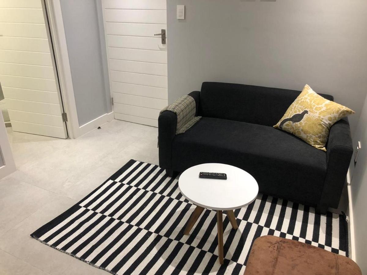 Appartement Private Bachelor Pad In Sea Point à Le Cap Extérieur photo